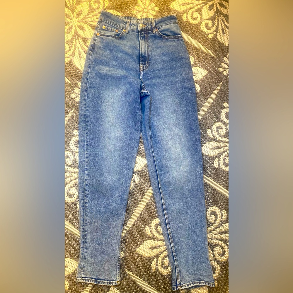 🩵GOOD CONDITION | H &M Mom Jeans | Size 4